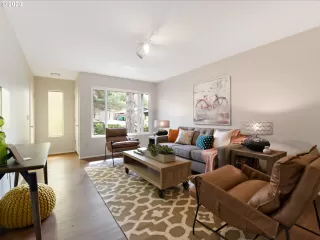 Photo #3: 20029889 Listing