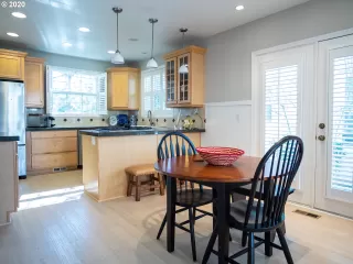 Photo #6: 20030488 Listing 