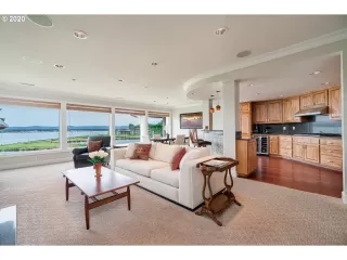 Photo #5: 20030841 Listing