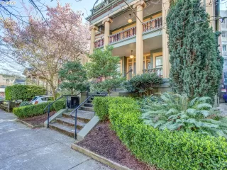 Photo #1: 20031201 Listing 