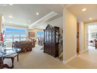 Photo #2: 20031340 Listing