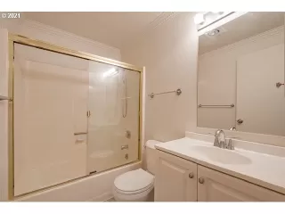 Photo #6: 20031401 Listing