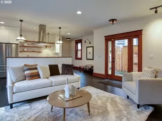 Photo #5: 20032522 Listing 