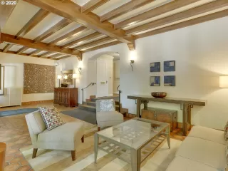 Photo #4: 20032674 Listing