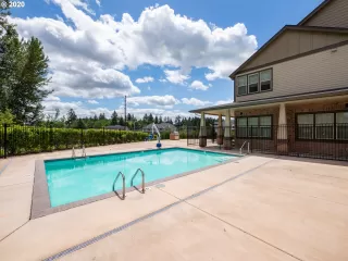 Photo #1: 20032964 Listing 