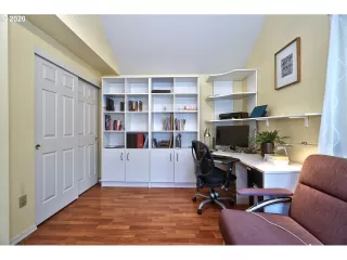 Photo #3: 20033445 Listing