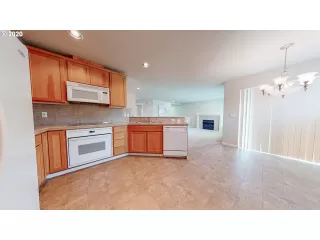 Photo #6: 20033945 Listing 