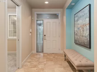 Photo #2: 20034798 Listing