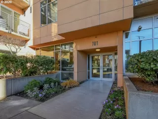 Photo #4: 20035306 Listing