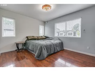 Photo #6: 20035391 Listing