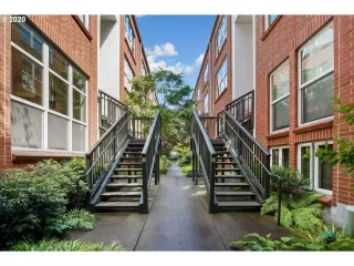 Photo #1: 20036999 Listing