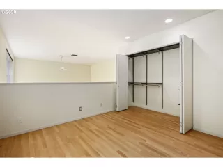 Photo #2: 20036999 Listing