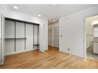 Photo #3: 20036999 Listing