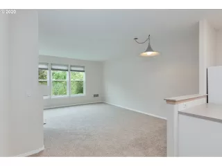 Photo #2: 20037475 Listing 