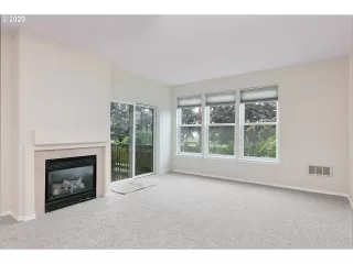 Photo #6: 20037475 Listing 