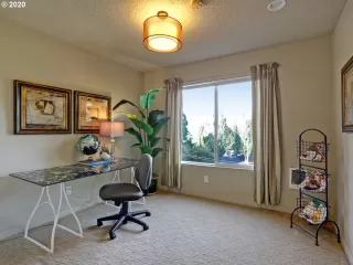 Photo #2: 20039229 Listing