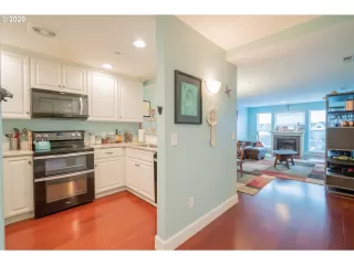 Photo #3: 20039371 Listing 