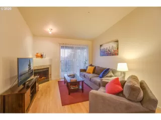 Photo #5: 20041284 Listing 