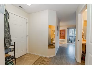 Photo #1: 20041707 Listing