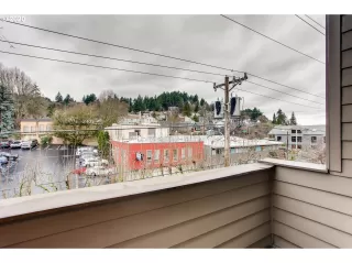 Photo #4: 20042057 Listing 