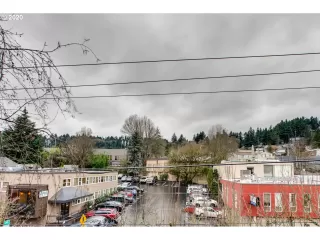 Photo #6: 20042057 Listing 