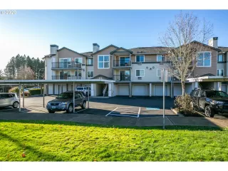 Photo #1: 20043798 Listing