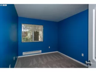 Photo #5: 20043798 Listing