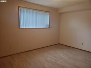 Photo #2: 20043867 Listing