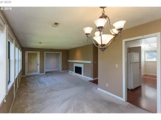 Photo #3: 20044289 Listing 