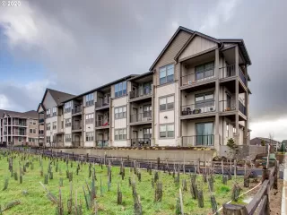 Photo #3: 20044718 Listing