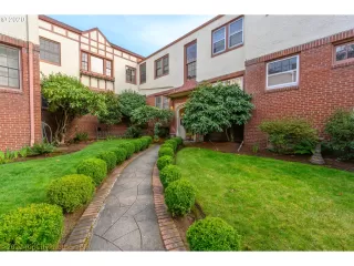 Photo #2: 20045018 Listing