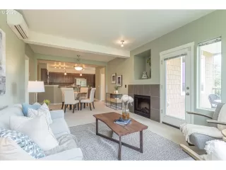 Photo #1: 20045185 Listing