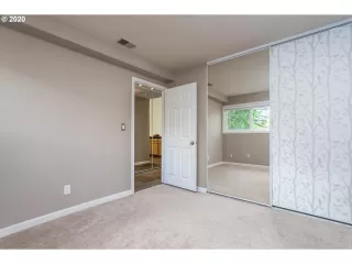 Photo #1: 20046414 Listing