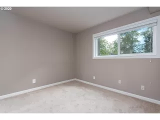 Photo #2: 20046414 Listing