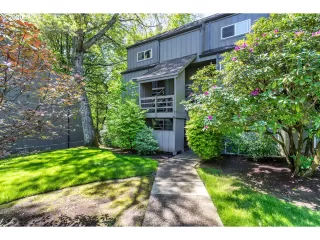 Photo #4: 20046414 Listing