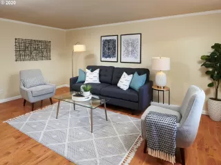 Photo #4: 20046454 Listing