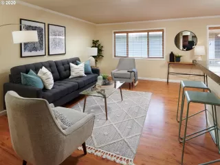 Photo #5: 20046454 Listing