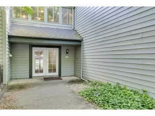 Photo #2: 20046579 Listing 