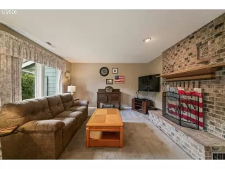 Photo #2: 20046851 Listing