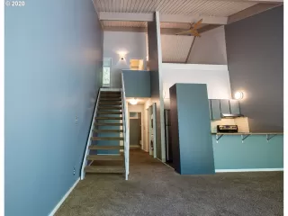 Photo #2: 20046852 Listing 