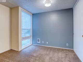 Photo #6: 20046852 Listing 