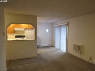 Photo #1: 20048873 Listing