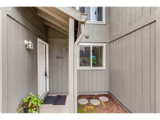 Photo #2: 20048954 Listing 