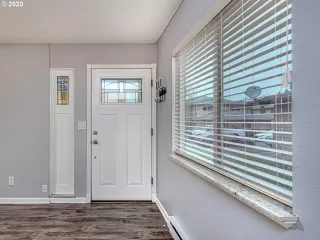 Photo #3: 20050094 Listing