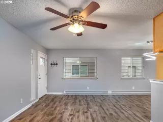 Photo #4: 20050094 Listing