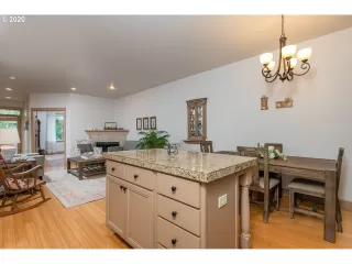 Photo #1: 20051169 Listing