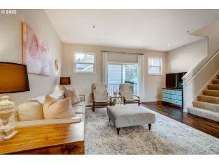 Photo #3: 20051687 Listing