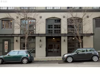 Photo #1: 20051787 Listing 