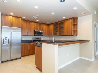 Photo #6: 20052721 Listing