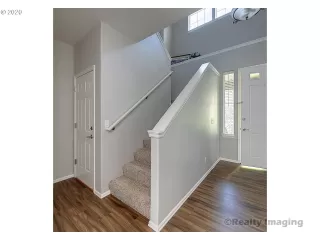 Photo #4: 20053142 Listing